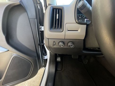 Certified 2018 Chevrolet Colorado LT w/ LT Convenience Package image 16