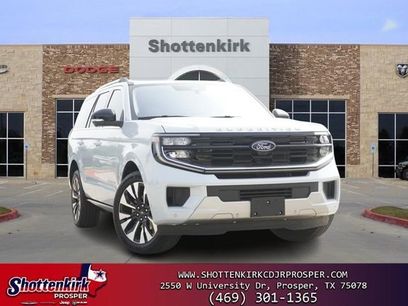 Used 2025 Ford Expedition Platinum w/ Driver's Package