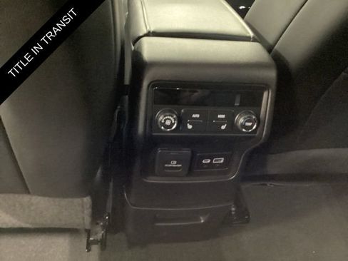 Used 2023 GMC Acadia SLT w/ Elevation Edition AWD/4WD image 13