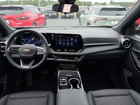Used 2026 Chevrolet Equinox LT w/ Convenience Package II AWD/4WD image 30