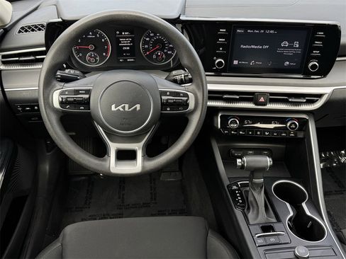 Used 2023 Kia K5 LXS image 11
