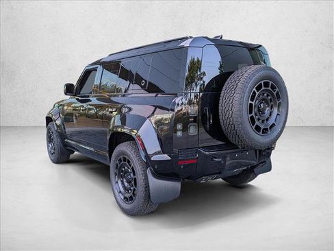New 2026 Land Rover Defender 110 OCTA AWD/4WD image 8