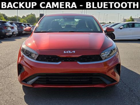 Used 2022 Kia Forte LXS FWD image 2