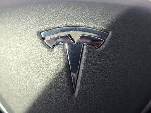 Used 2013 Tesla Model S image 39