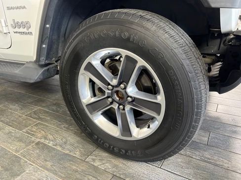 Used 2021 Jeep Wrangler Unlimited Sahara image 4