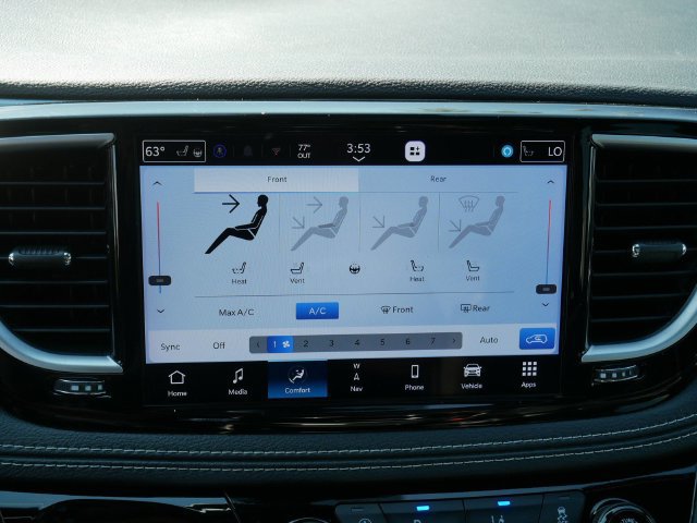 Used 2026 Chrysler Pacifica Limited FWD image 31