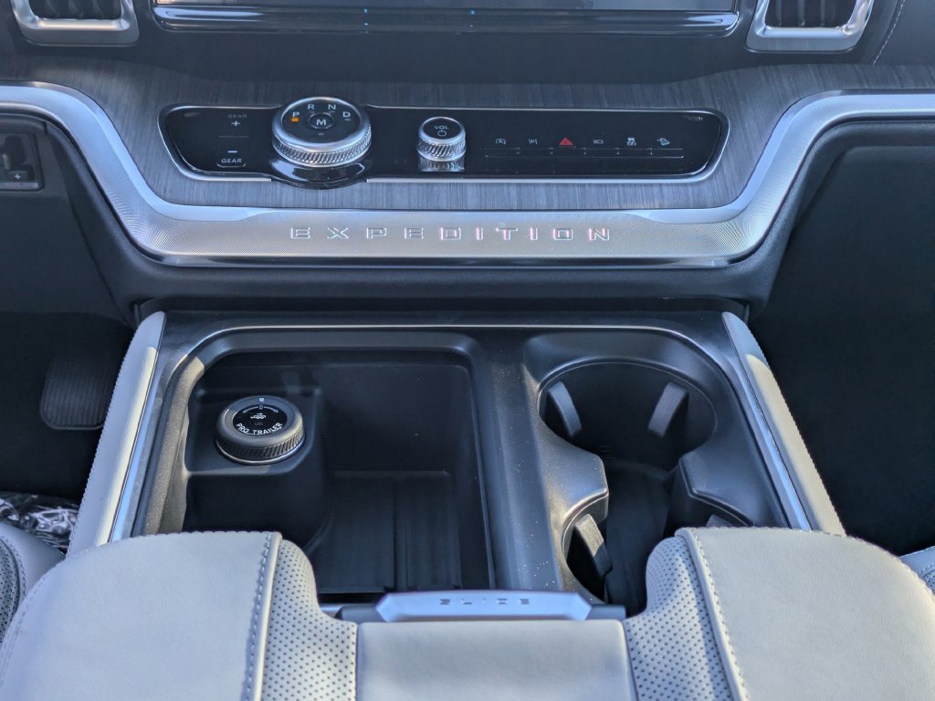 New 2026 Ford Expedition Max Platinum w/ Platinum Ultimate Package AWD/4WD image 29