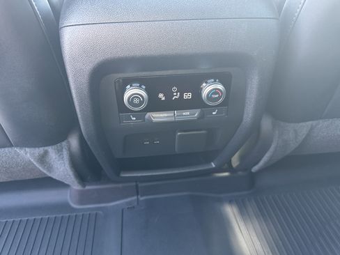 Used 2024 GMC Acadia Denali w/ Super Cruise Package image 27