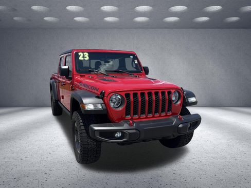 Used 2023 Jeep Gladiator Rubicon w/ Trailer Tow Package AWD/4WD image 4