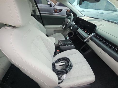 Used 2025 Hyundai Ioniq 5 Limited image 8