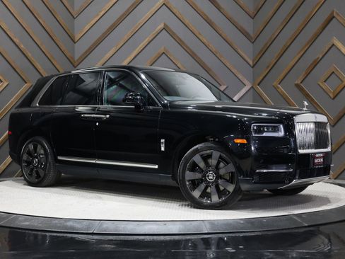 Used 2019 Rolls-Royce Cullinan image 1