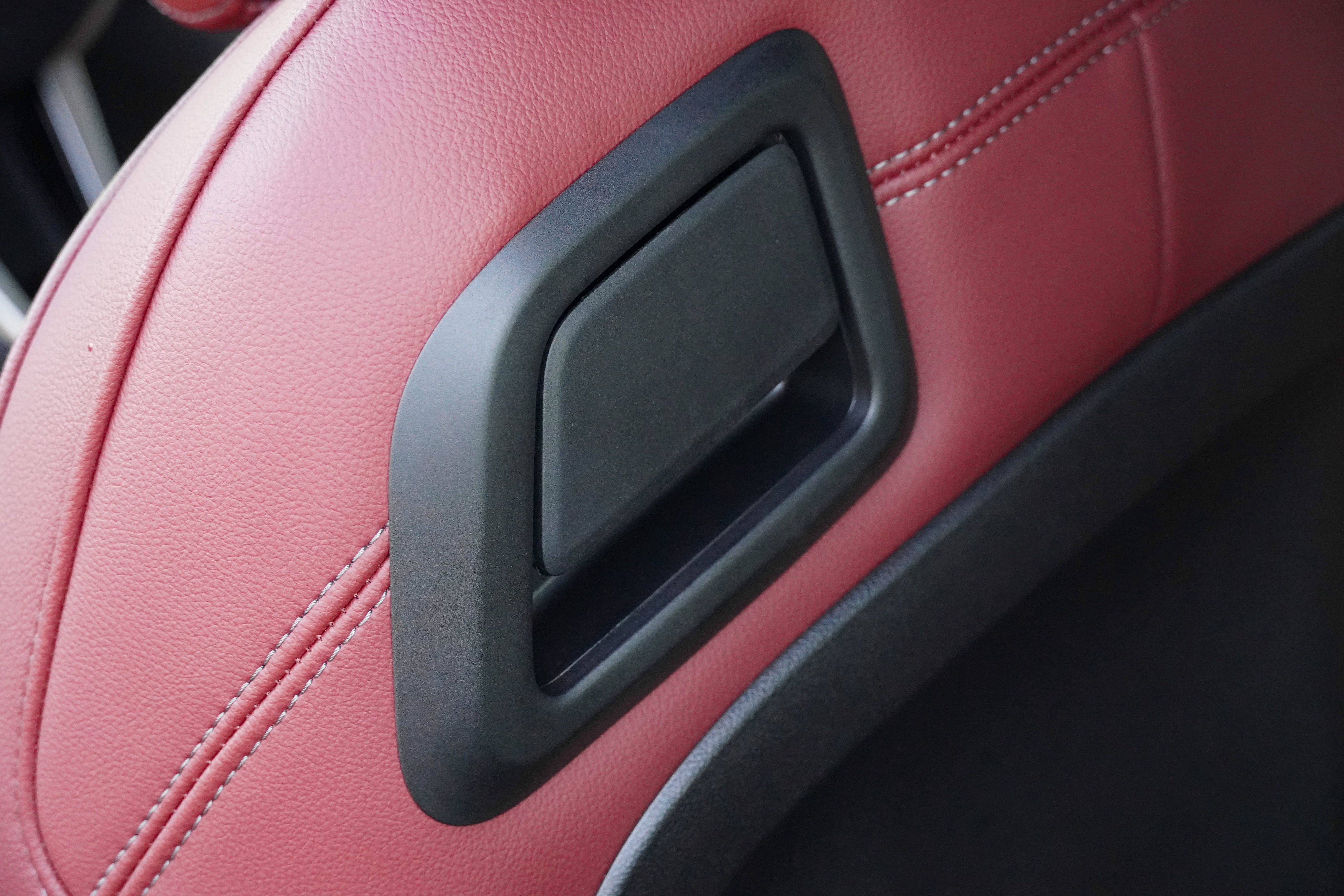 Certified 2025 BMW M440i Convertible RWD image 35