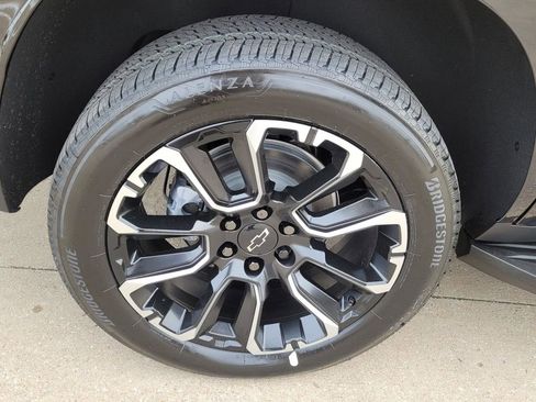 New 2026 Chevrolet Tahoe High Country w/ Sun And Tow Package image 5