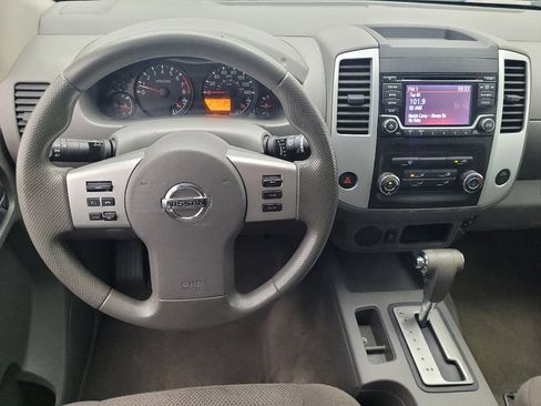 Used 2017 Nissan Frontier SV image 22