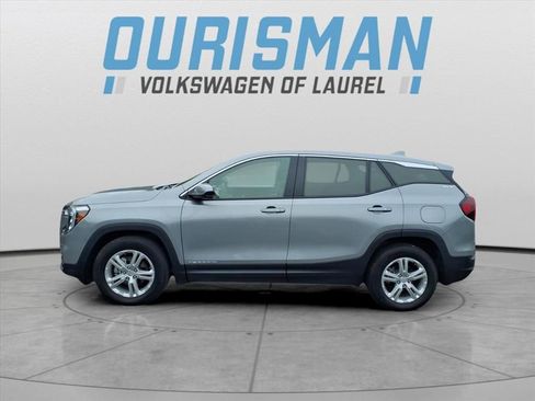 Used 2024 GMC Terrain SLE image 6