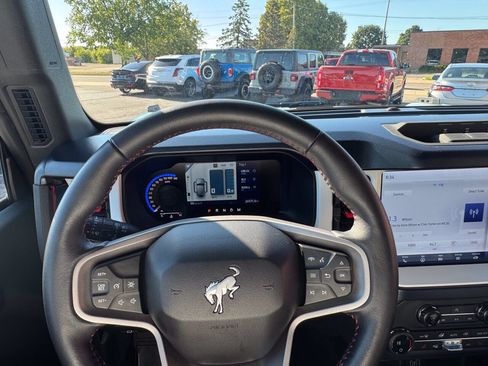 Used 2024 Ford Bronco Heritage Edition AWD/4WD image 20