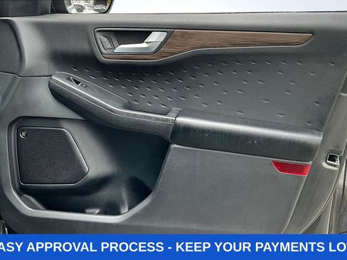 Used 2020 Ford Escape Titanium w/ Titanium Premium Package 2.0 FWD image 35