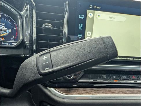 Used 2024 Chevrolet Silverado 2500 LT image 15