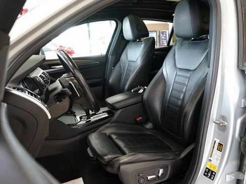 Used 2019 BMW X4 xDrive30i image 2