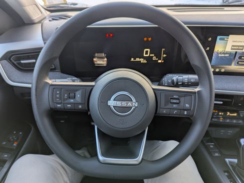 New 2026 Nissan Kicks SV w/ SV Premium Package image 15