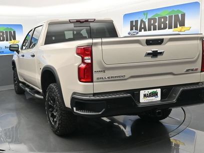 New 2026 Chevrolet Silverado 1500 ZR2 w/ LPO, Dark Essentials Package