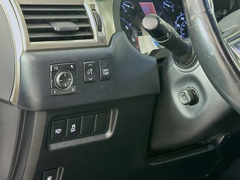 Used 2018 Lexus GX 460 Premium w/ Premium Package AWD/4WD image 17