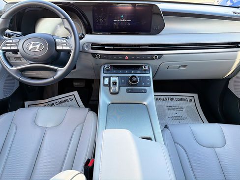 Used 2023 Hyundai Palisade SEL image 18