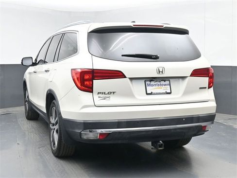 Used 2017 Honda Pilot Touring image 7