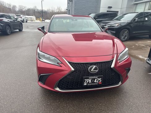 Used 2025 Lexus ES 300h w/ Premium Package image 14