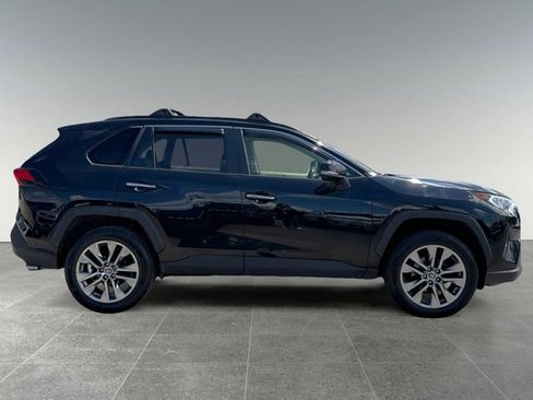 Used 2020 Toyota RAV4 Limited AWD/4WD image 7