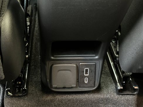 Used 2023 Chevrolet TrailBlazer RS w/ Sun and Liftgate Package image 16