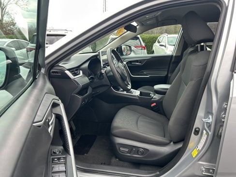Used 2024 Toyota RAV4 XLE image 15