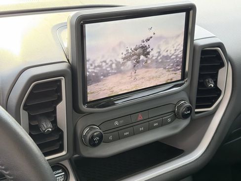 Used 2023 Ford Bronco Sport Outer Banks w/ Tech Package AWD/4WD image 8
