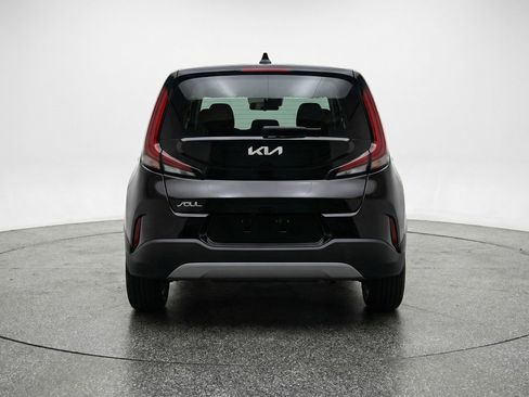 Used 2025 Kia Soul LX w/ LX Technology Package image 7