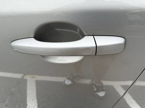 Used 2014 Volvo S60 T5 image 10