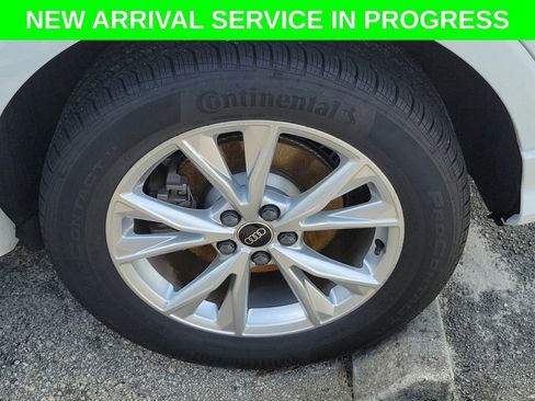 Used 2025 Audi Q3 2.0T Premium w/ Convenience Package image 9