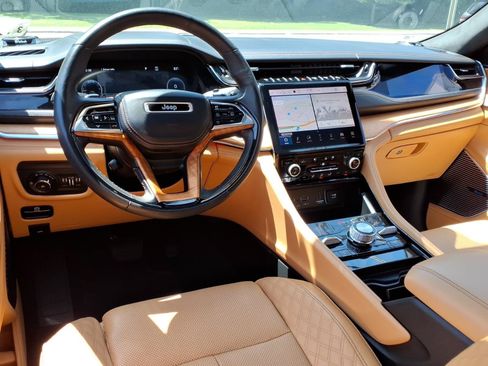 Certified 2023 Jeep Grand Cherokee L Summit AWD/4WD image 9