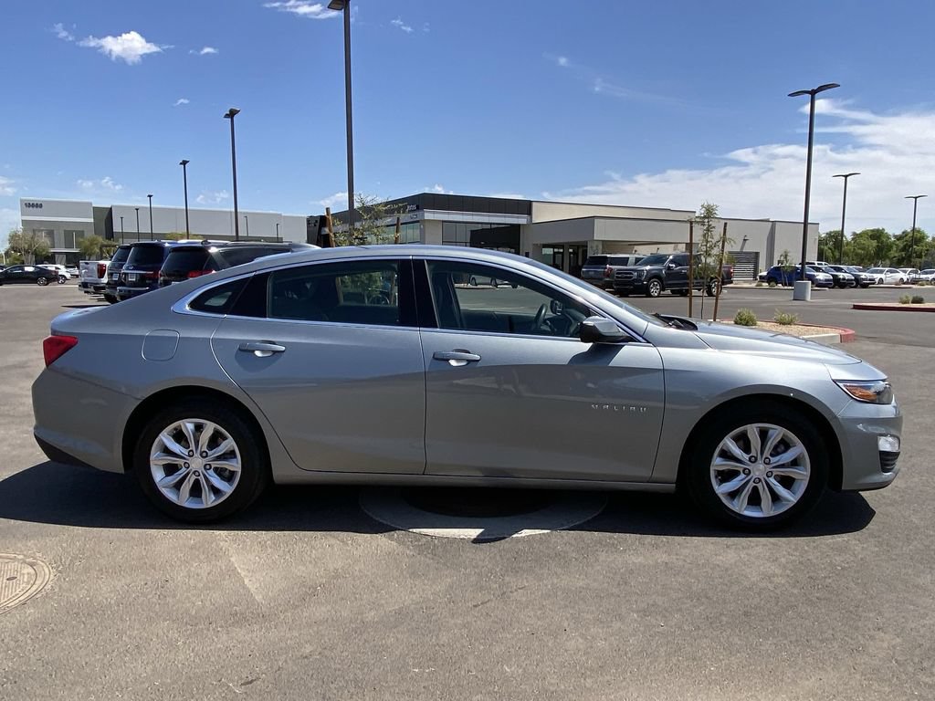 Used 2023 Chevrolet Malibu LT FWD image 2