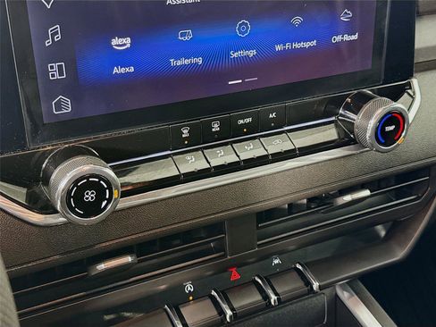 Used 2024 Chevrolet Colorado Trail Boss w/ Advanced Trailering Package image 16