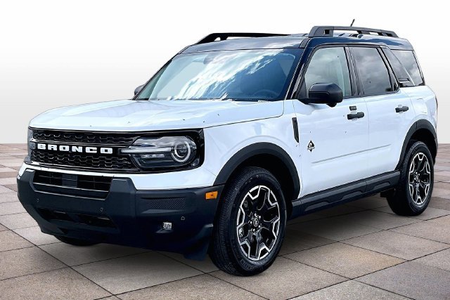 New 2026 Ford Bronco Sport Outer Banks w/ Outer Banks Tech Package+ AWD/4WD image 2