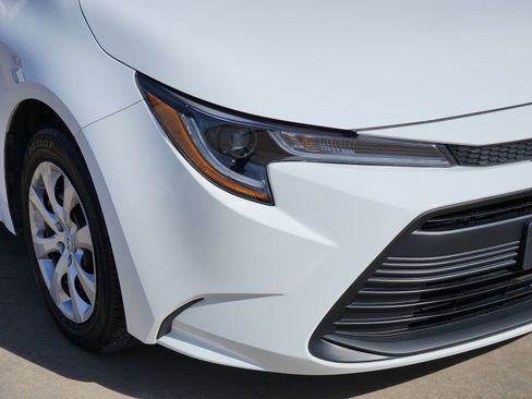 Used 2024 Toyota Corolla LE image 10