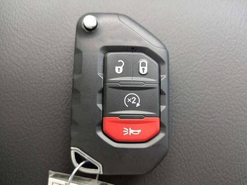 New 2026 Jeep Gladiator Rubicon AWD/4WD image 32