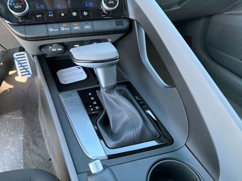 New 2026 Hyundai Elantra Sport FWD image 24