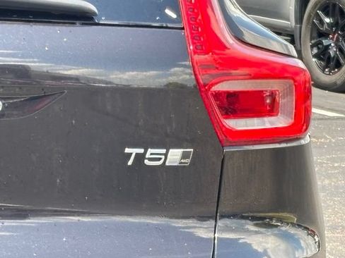 Used 2019 Volvo XC40 T5 Inscription AWD/4WD image 12