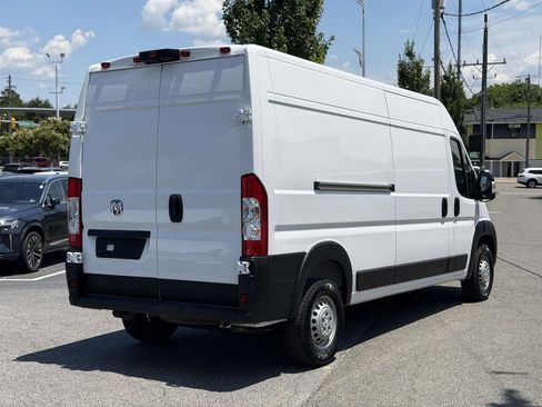 Used 2025 RAM ProMaster 2500 w/ Convenience Group FWD image 19