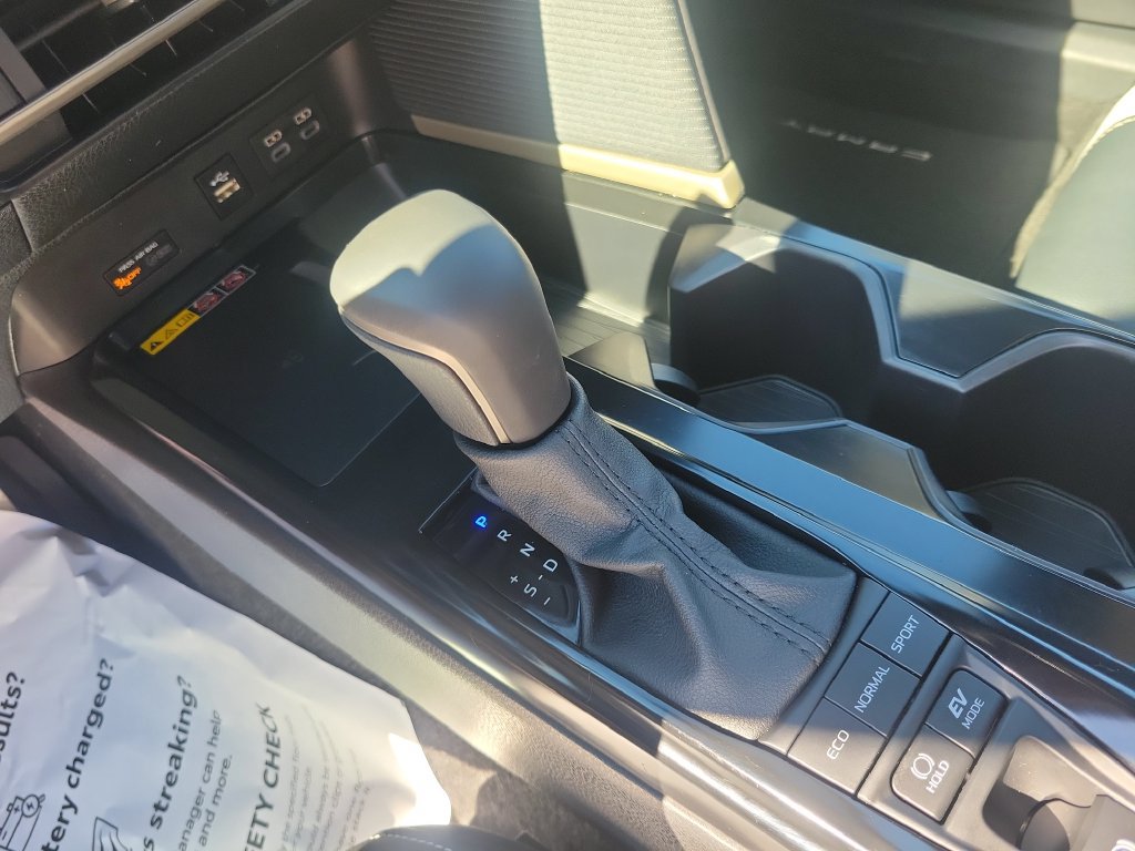 Used 2026 Toyota Camry SE w/ Multimedia Upgrade Package FWD image 32