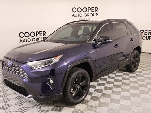 Used 2020 Toyota RAV4 XSE image 10