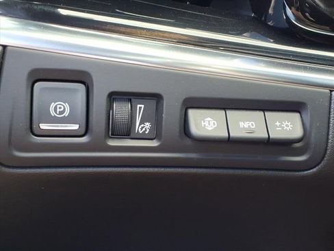 Used 2023 Cadillac XT6 Sport w/ Technology Package AWD/4WD image 27