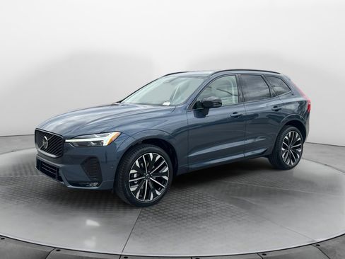 New 2026 Volvo XC60 B5 Ultra w/ Protection Package Premier image 3
