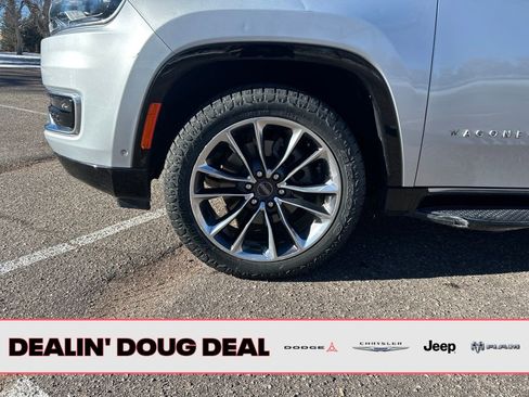 Used 2022 Jeep Wagoneer Series II w/ Premium Group I image 26